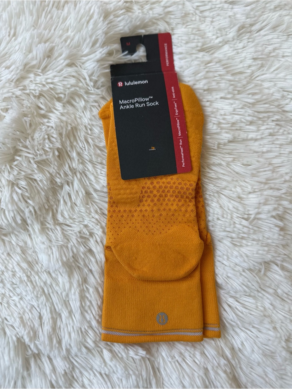 Lululemon MacroPillow Ankle Run Socks Size: Medium Mustard Yellow NWT